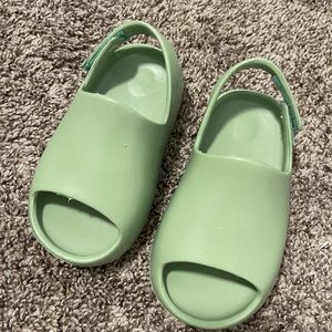 Sandals todler